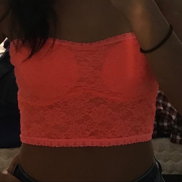 Forever 21 Tops - Neon pink crop top